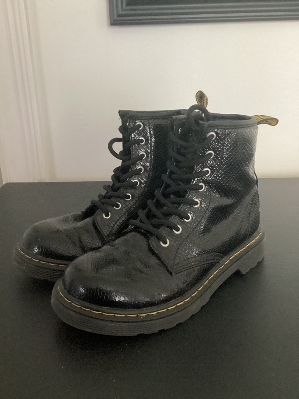 Doc Martens 1460 J Croco Croc Girls Boots Junior Youth 3 Black Great, gently use